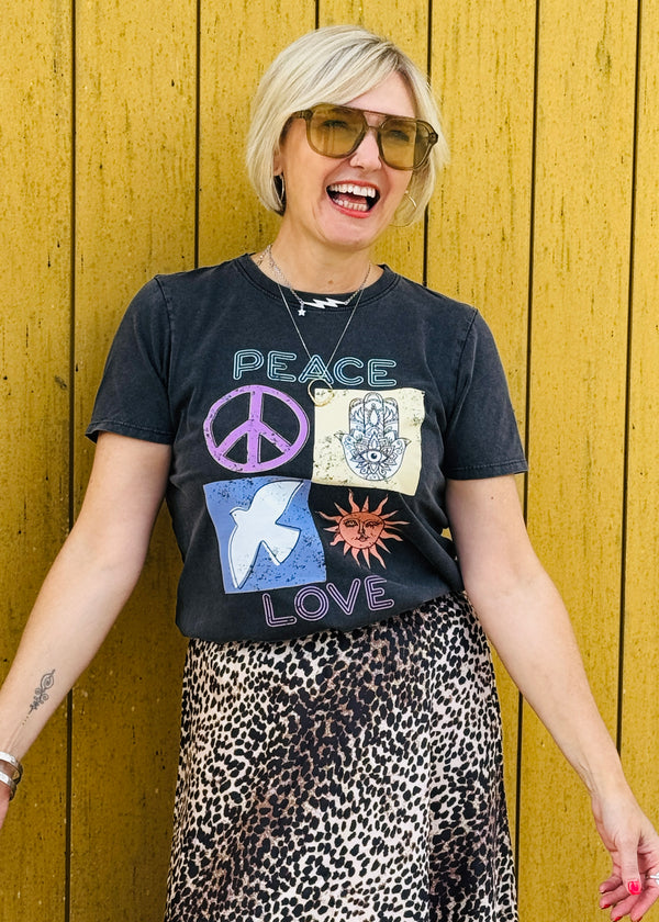 Black Peace & Love graphic t shirt